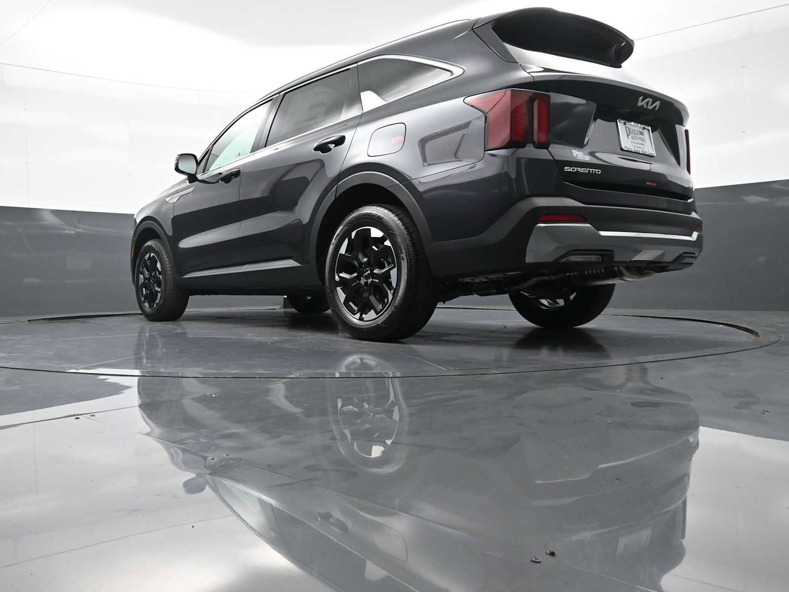 Used 2025 Kia Sorento S AWD/4WD image 31