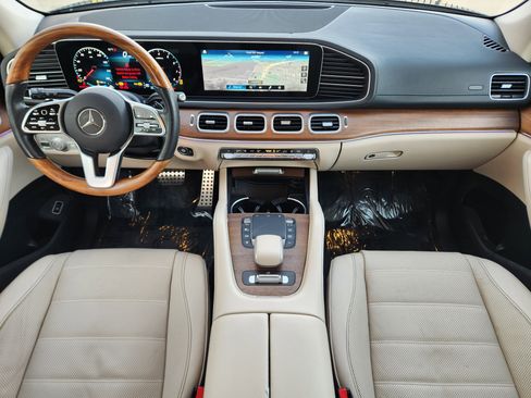 Used 2022 Mercedes-Benz GLS 450 4MATIC image 27