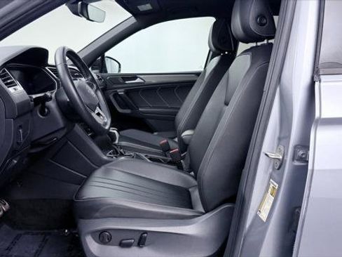 Used 2023 Volkswagen Tiguan SE R-Line FWD image 14