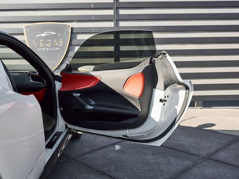 Used 2022 Ferrari SF90 Stradale image 34