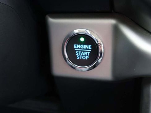 Used 2024 Ford Expedition XLT image 40