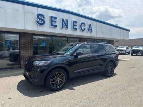 Certified 2025 Ford Explorer ST-Line w/ Premium Package AWD/4WD image 1