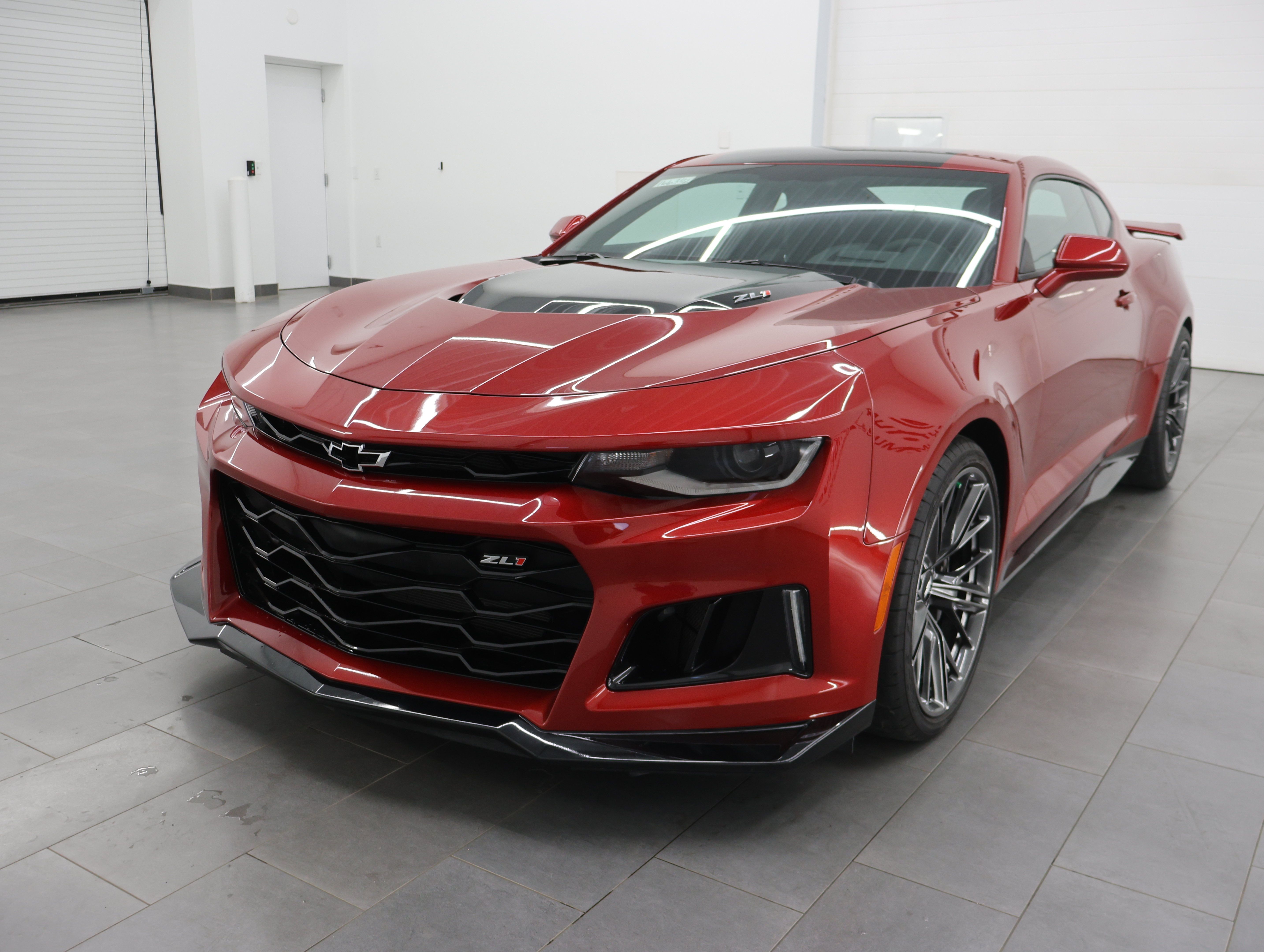 Used 2017 Chevrolet Camaro ZL1 RWD image 7