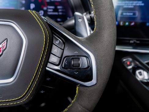 Used 2022 Chevrolet Corvette Stingray Premium Conv RWD image 47