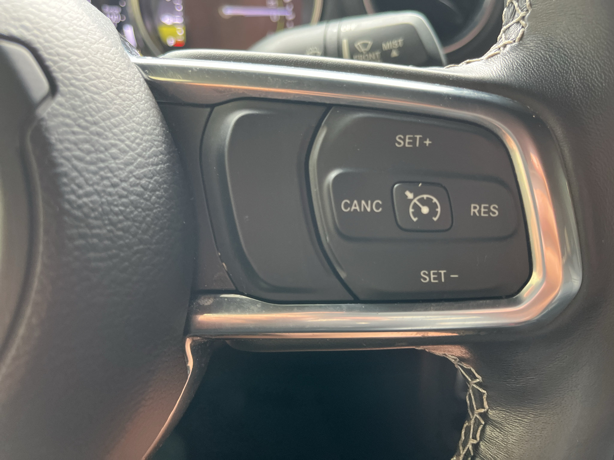 Used 2022 Jeep Wrangler Unlimited Sahara w/ Cold Weather Group AWD/4WD image 19