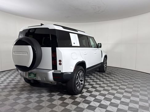 Used 2024 Land Rover Defender 110 S AWD/4WD image 9