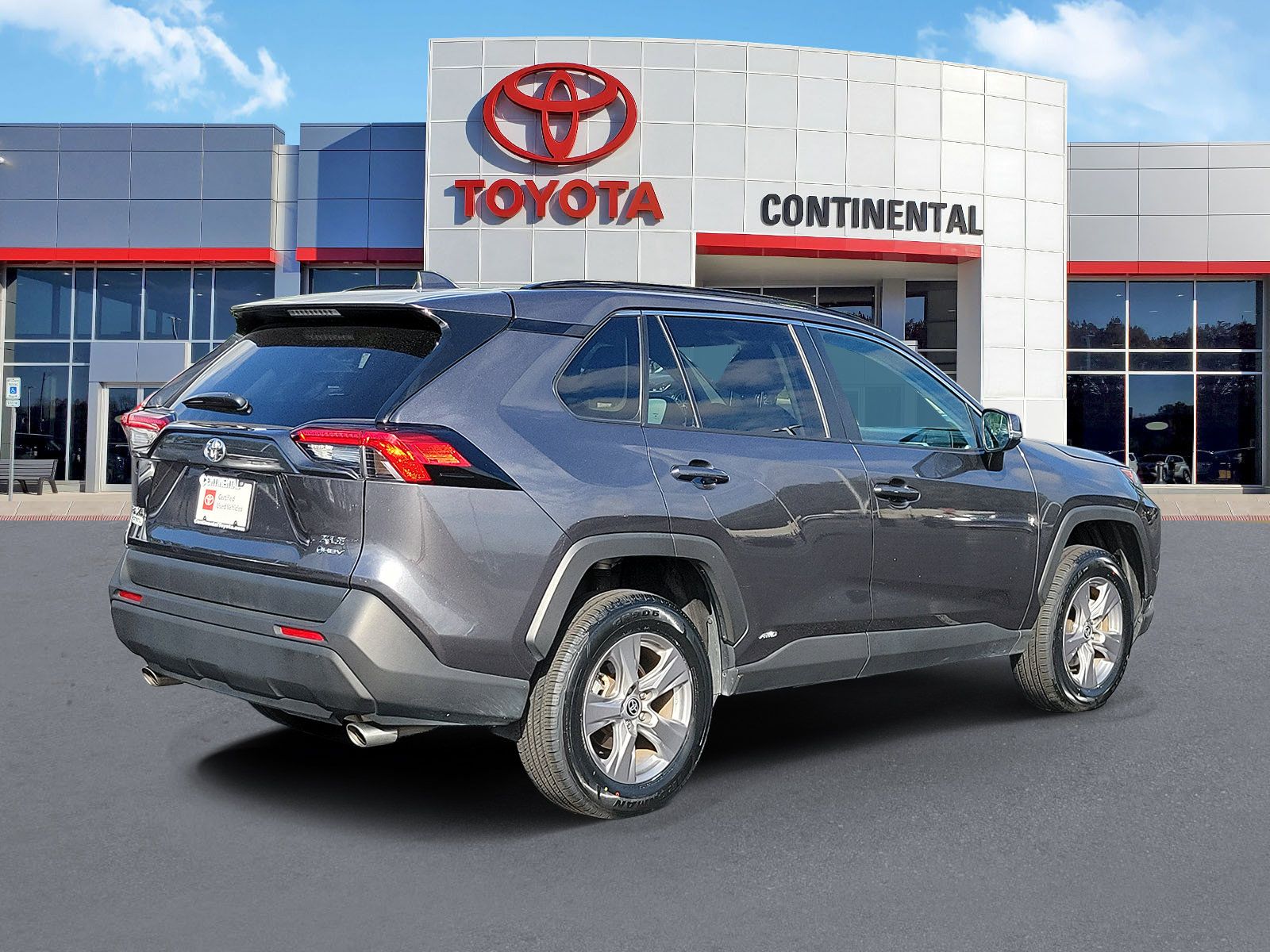 Certified 2025 Toyota RAV4 XLE AWD/4WD image 5