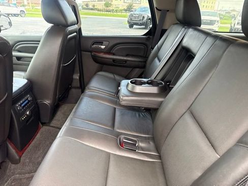 Used 2014 Cadillac Escalade Premium AWD/4WD image 10