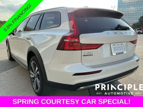 New 2026 Volvo V60 B5 Cross Country Plus w/ Protection Package Premier image 10
