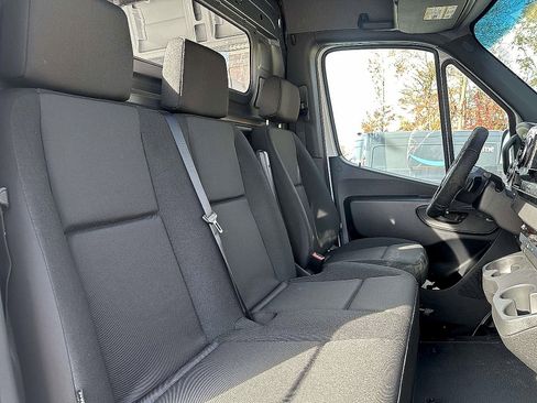 New 2025 Mercedes-Benz Sprinter 2500 image 6