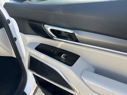 Used 2020 Kia Telluride S w/ S 8 Passenger Seating Package FWD image 13