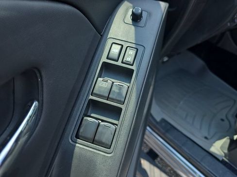 Used 2024 Nissan Frontier SV w/ SV Convenience Package RWD image 18