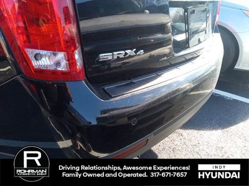 Used 2010 Cadillac SRX Premium image 10