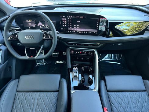 New 2025 Audi SQ5 Premium Plus image 12