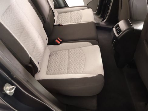 Used 2022 Chevrolet Equinox LT FWD image 13