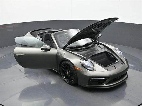 Used 2024 Porsche 911 Carrera GTS image 26