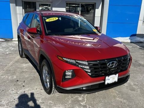 Used 2023 Hyundai Tucson SE image 2