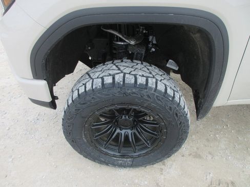 New 2026 GMC Sierra 1500 Pro w/ Graphite Edition image 12