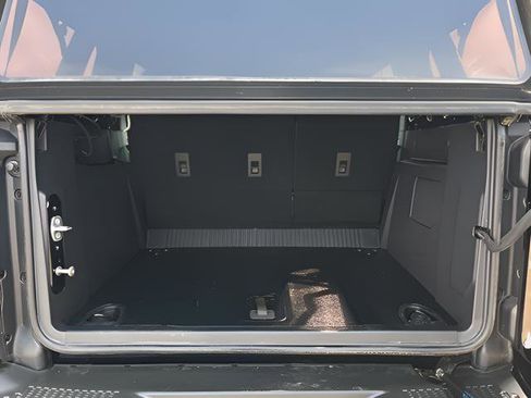 Used 2024 Ford Bronco Black Diamond image 7