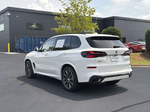 Used 2024 BMW X5 xDrive40i w/ M Sport Package AWD/4WD image 15