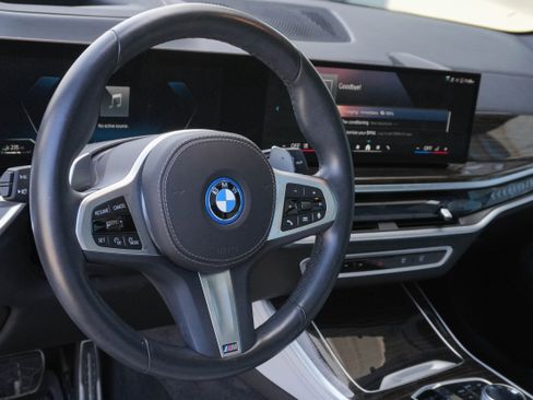 Certified 2024 BMW X5 xDrive50e w/ Executive Package AWD/4WD image 7