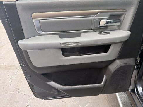 Used 2016 RAM 1500 Big Horn image 10