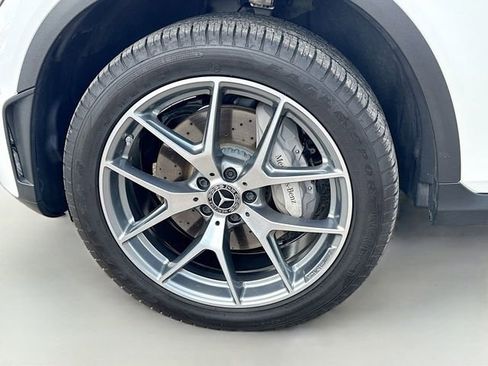 Used 2020 Mercedes-Benz GLC 300 4MATIC image 42