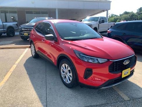 Used 2024 Ford Escape Active image 3