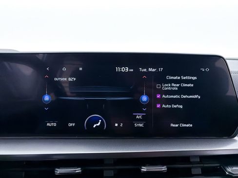 Used 2024 Kia Telluride S image 23