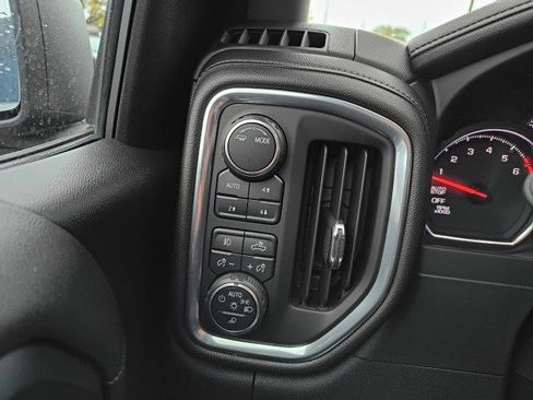 Used 2020 Chevrolet Silverado 1500 LTZ w/ LTZ Premium Package image 22