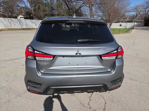 Used 2021 Mitsubishi Outlander Sport ES FWD image 3
