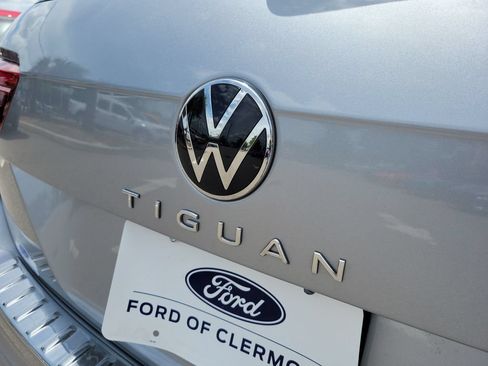 Used 2024 Volkswagen Tiguan SE R-Line FWD image 7