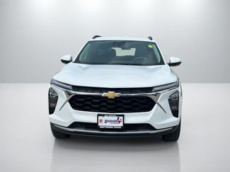 Used 2025 Chevrolet Trax LT FWD video 2