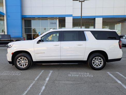 Certified 2023 Chevrolet Suburban LT image 8