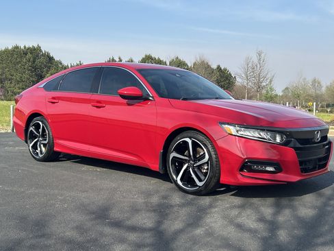 Certified 2020 Honda Accord Sport image 2