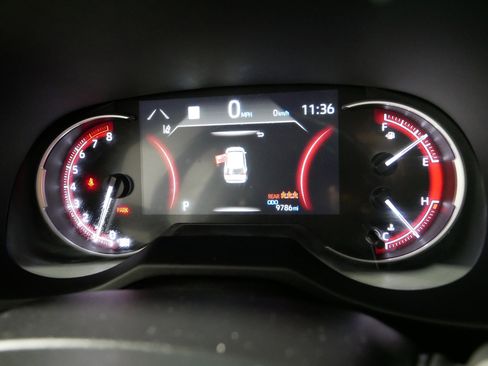 Used 2025 Toyota RAV4 LE AWD/4WD image 21