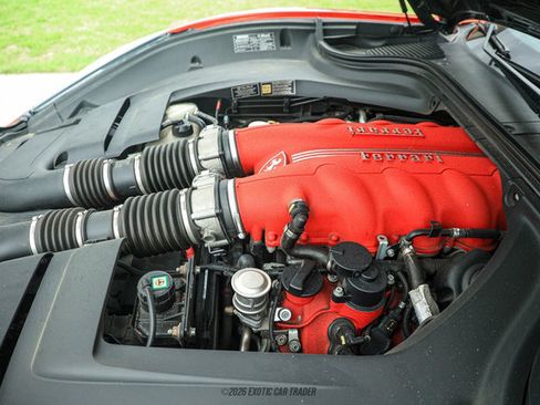 Used 2012 Ferrari California image 27