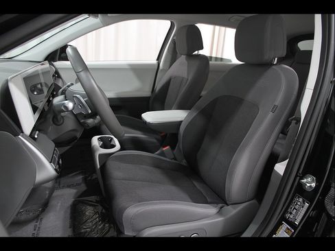 Certified 2024 Hyundai Ioniq 5 SEL RWD image 5