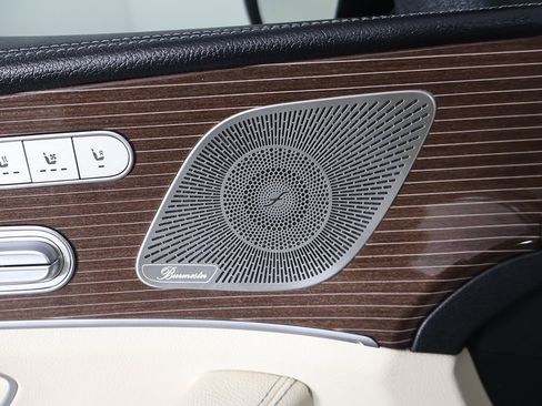 Used 2023 Mercedes-Benz GLE 450 4MATIC w/ AMG Line Exterior image 58