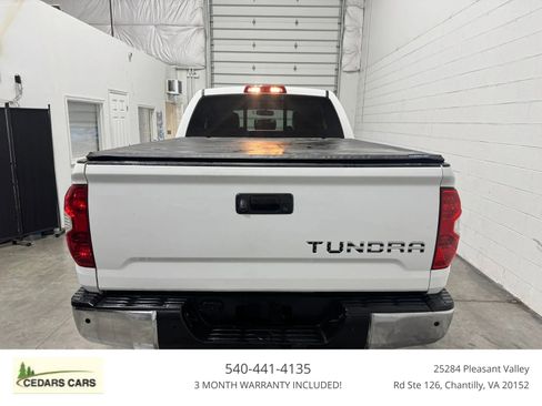 Used 2015 Toyota Tundra Limited w/ Limited Premium Package image 10