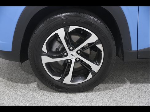 Used 2024 Chevrolet Trax RS w/ Driver Confidence Package FWD image 21