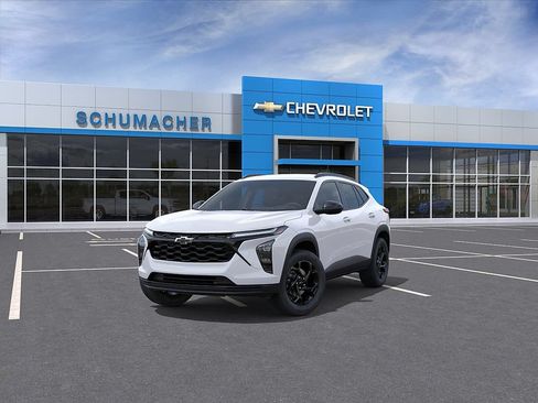 New 2026 Chevrolet Trax LT w/ Driver Confidence Package FWD image 8