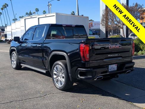 Used 2022 GMC Sierra 1500 Denali w/ Denali Premium Package image 4