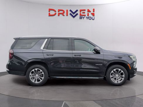Used 2025 Chevrolet Tahoe LS image 6