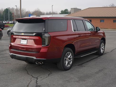 New 2026 Chevrolet Suburban Premier image 3