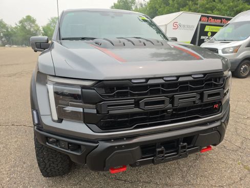 Used 2025 Ford F150 Raptor w/ Equipment Group 803A Raptor R AWD/4WD image 4