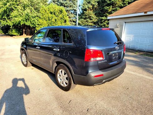 Used 2011 Kia Sorento LX image 5