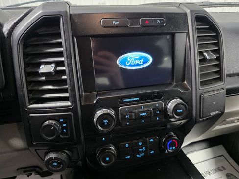 Used 2018 Ford F150 XL w/ Equipment Group 101A Mid AWD/4WD image 12