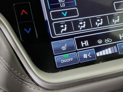 Used 2023 Subaru Outback Onyx Edition image 28