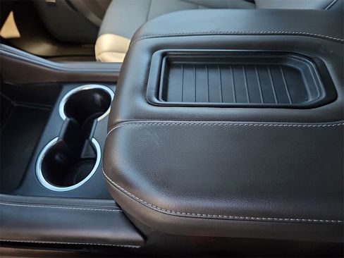 Used 2022 Chevrolet Tahoe LT w/ LT Signature Plus Package image 26